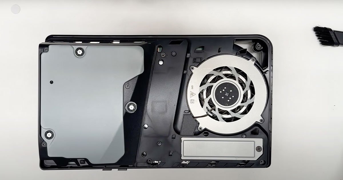 Cómo limpiar tu PS5 Slim paso a paso: Sin dañarla