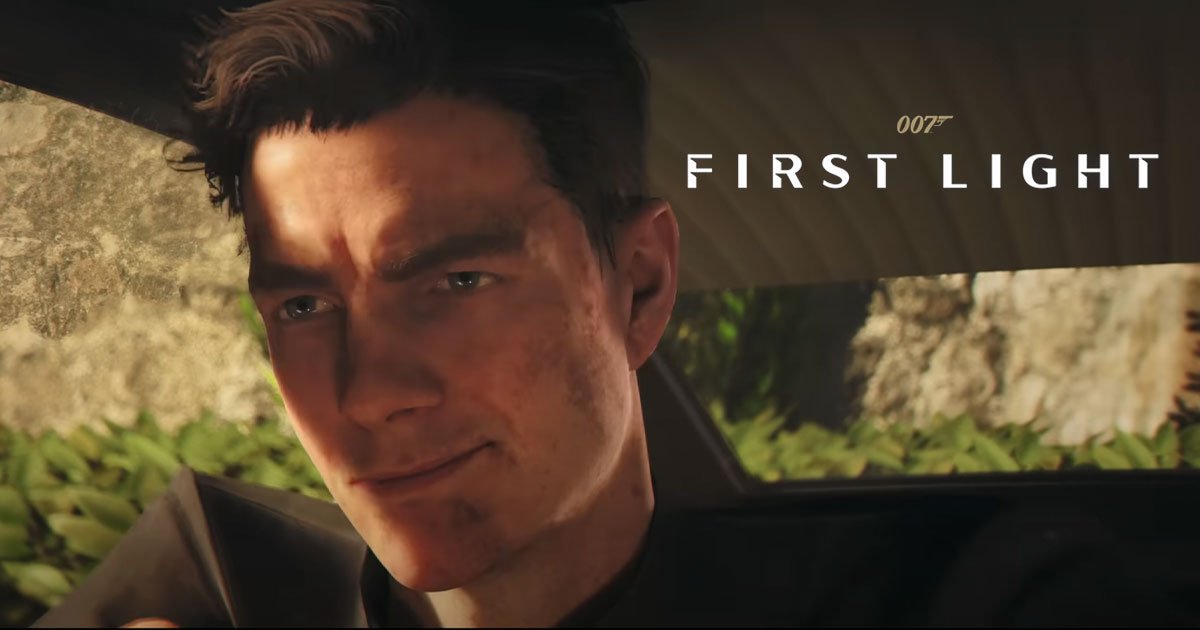 Protagonista de 007 First Light en primer plano dentro de un auto en PS5.
